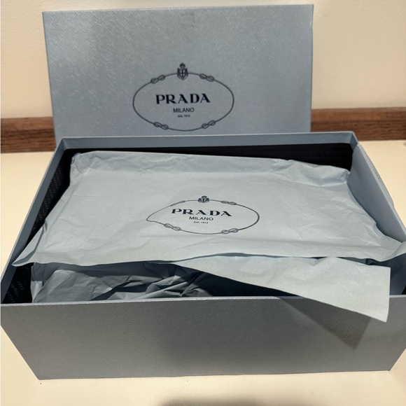 Prada Pumps- size 39 - Picture 7 of 8